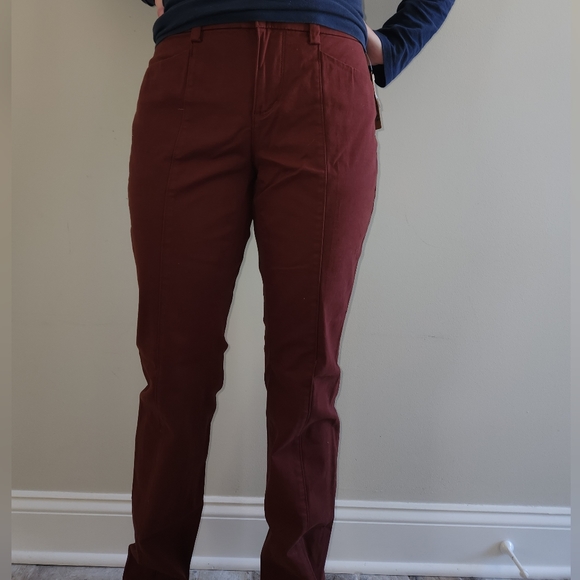 NWT Duluth Trading Co Women's Workday Warrior Chino Slim Leg Pants - Picture 5 of 15